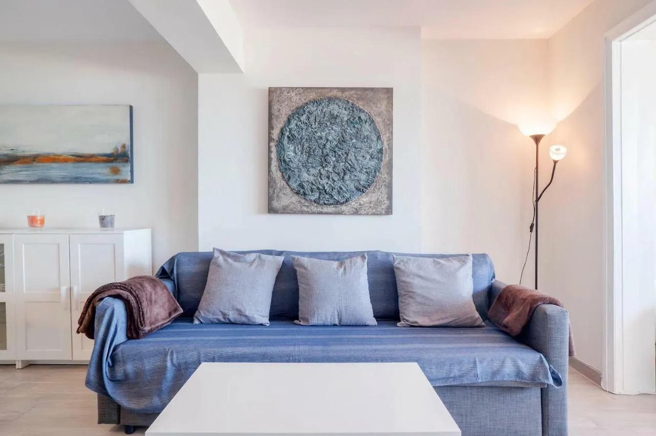 Eden Roc Beachfront Apartments Марбелья Испания